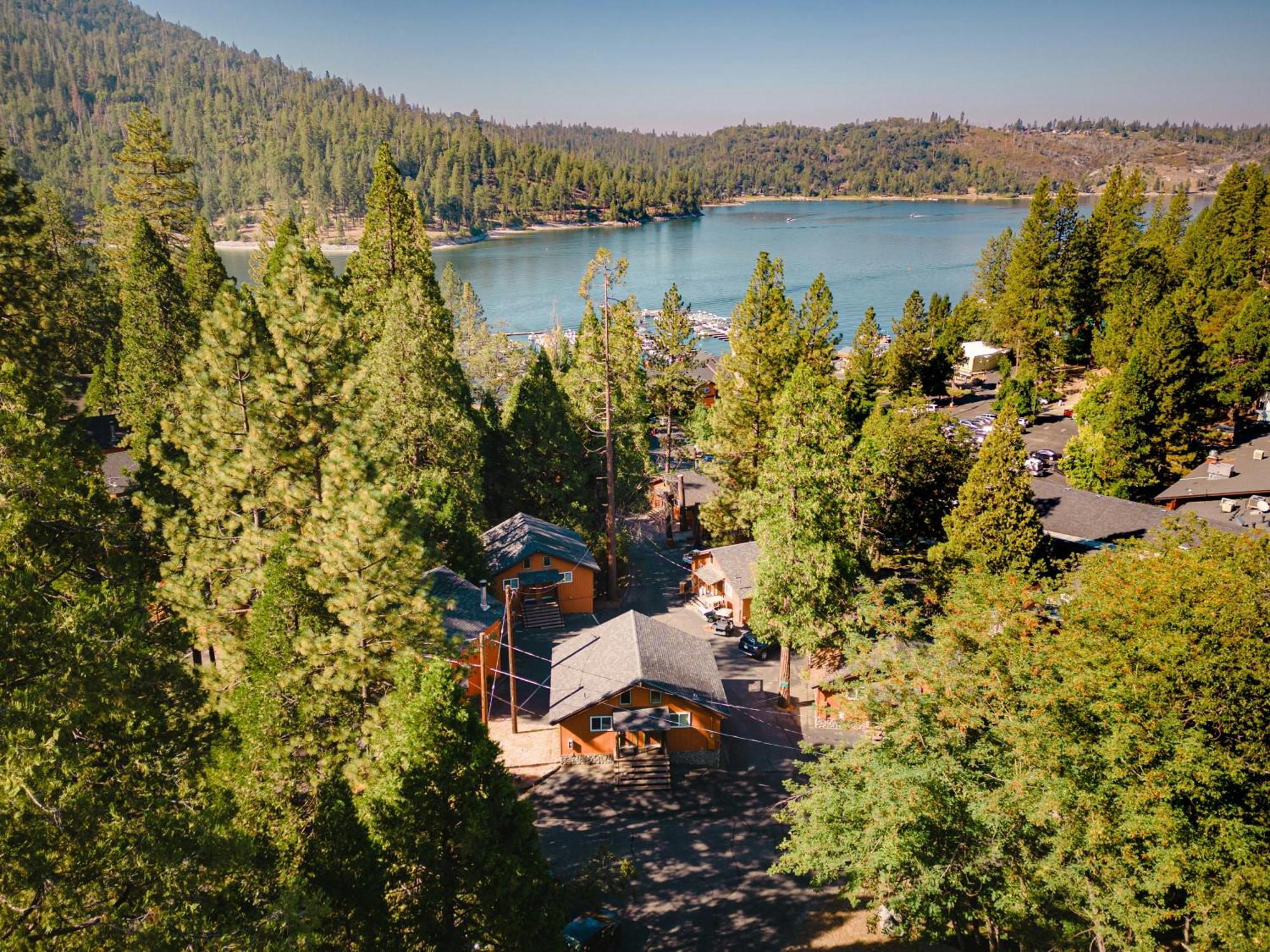 The Pines Resort & Conference Center Bass Lake Ngoại thất bức ảnh